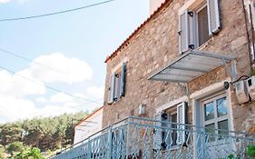Caviro - Traditional Stone House In Chora